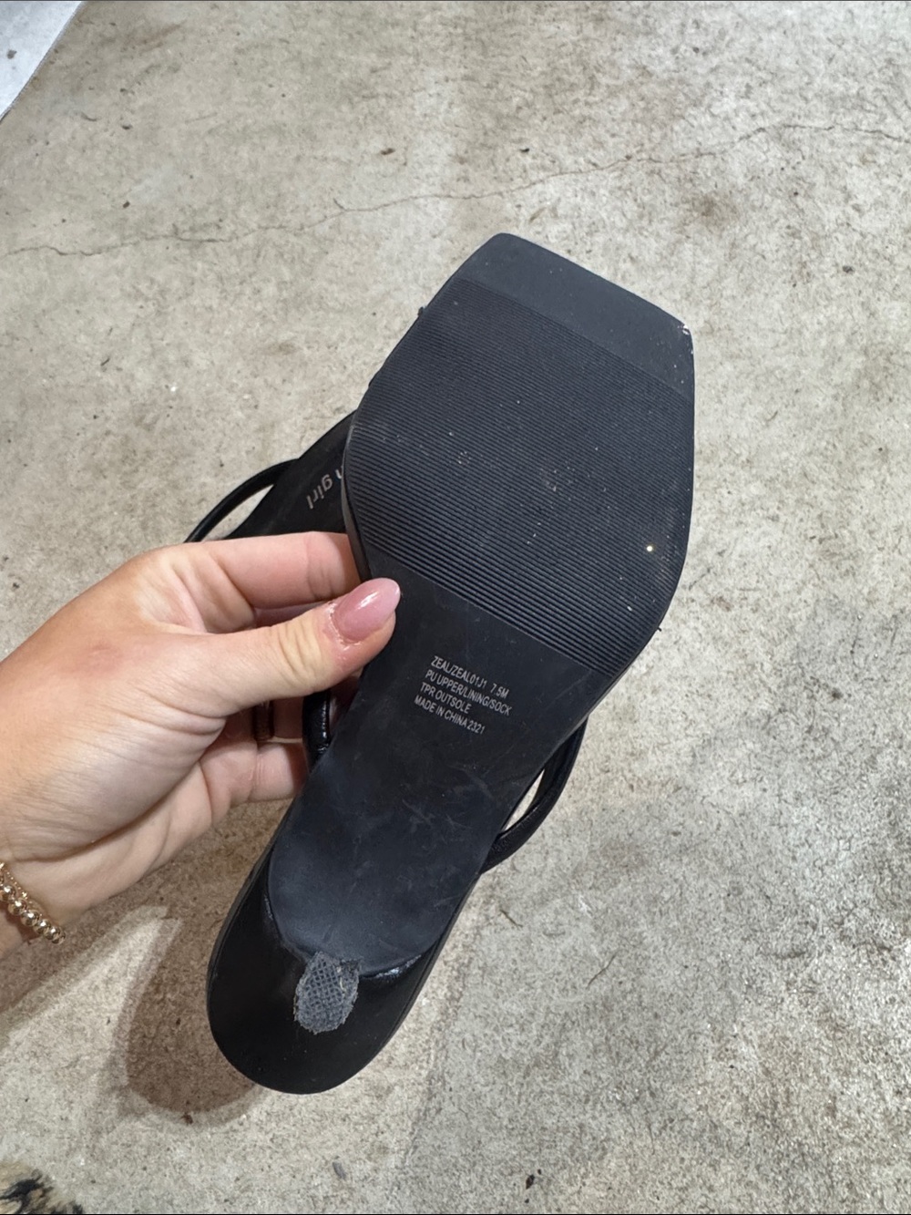 Madden Girl Black Square-Toe Thong Mules - Picture 3 of 3
